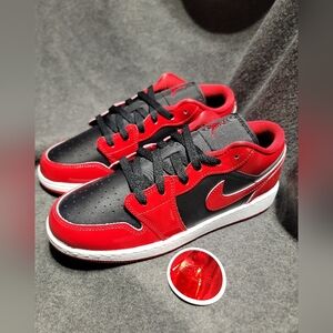 Air Jordan 1 Low SE Black W/Red Patent Leather